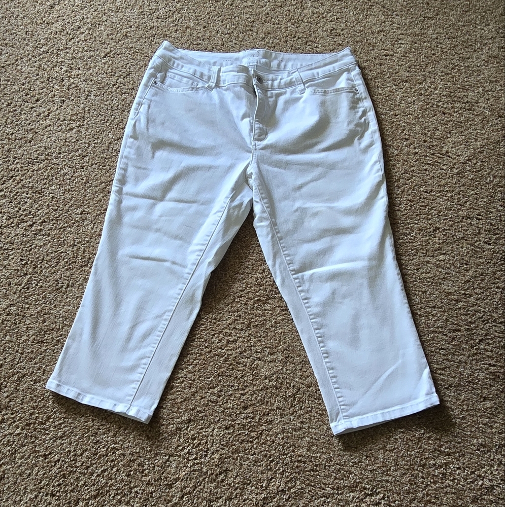 St. John's Bay White Denim Capris